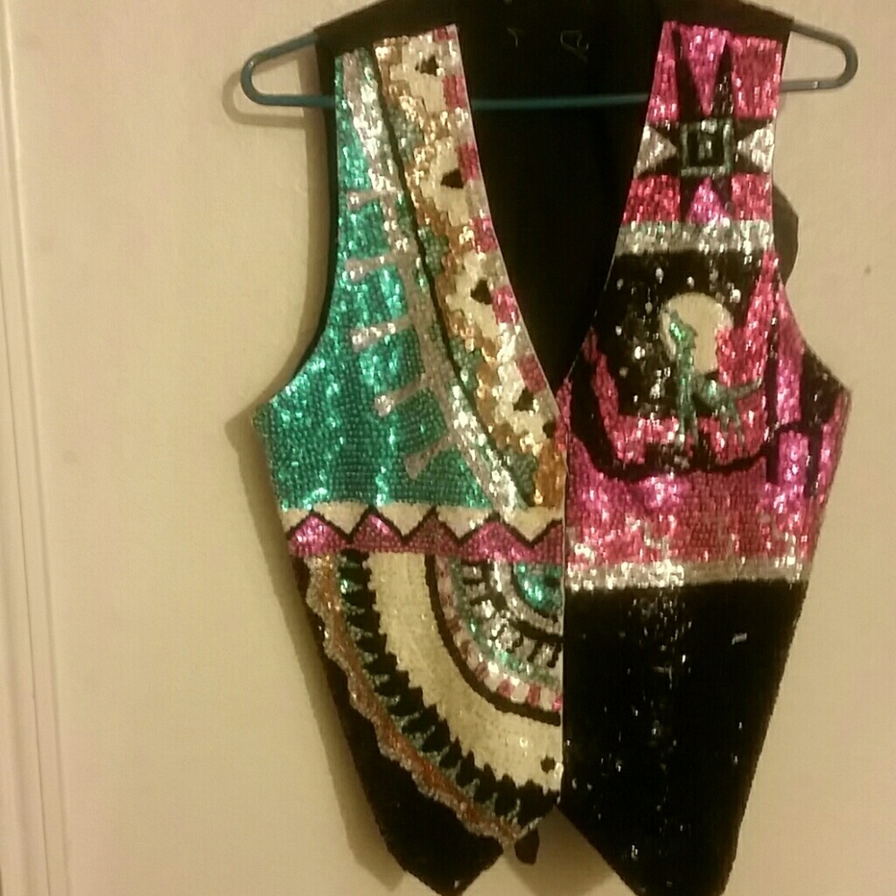 Sequence V-neck Vest